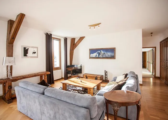 Vieux Palais - * Chamonix